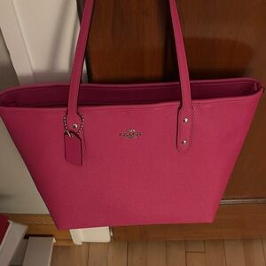 Coach Vibrant Pink  Tote Bag
Leather